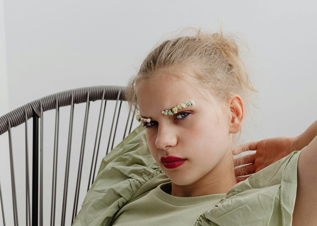 How long does brow tint last?